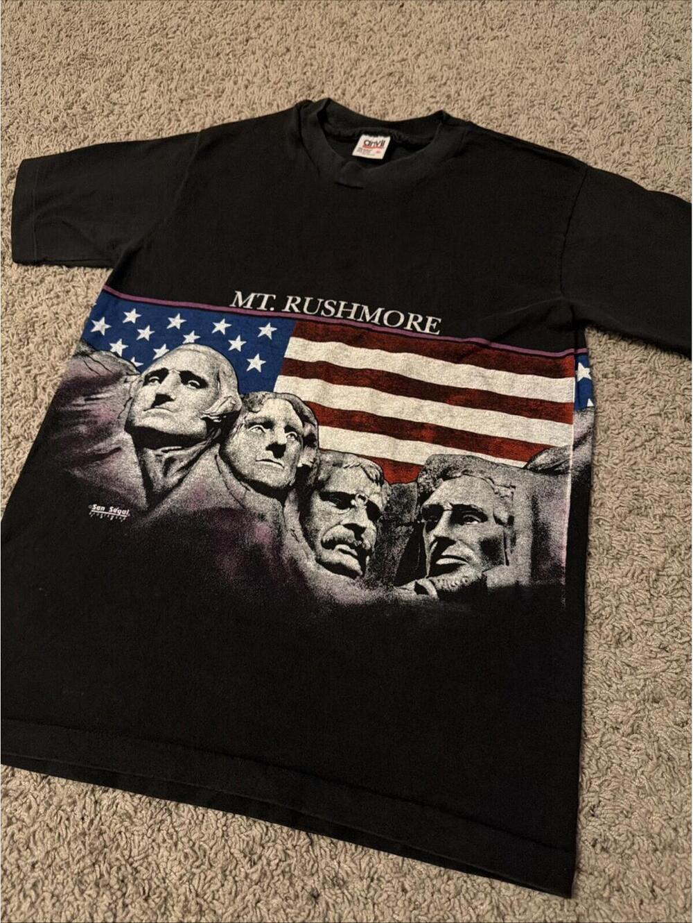 Vintage 1991 San Segal Sportswear Mt. Rushmore Black Graphic Tee Anvil Men’s M